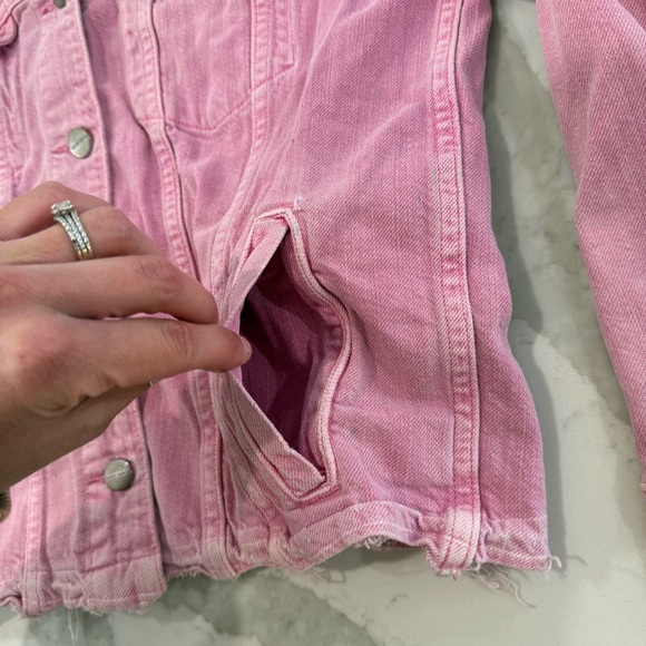 Sanctuary Distressed ButtonFront Denim Jean Jacket Womens Small Wild Cherry Pink - Picture 3 of 7